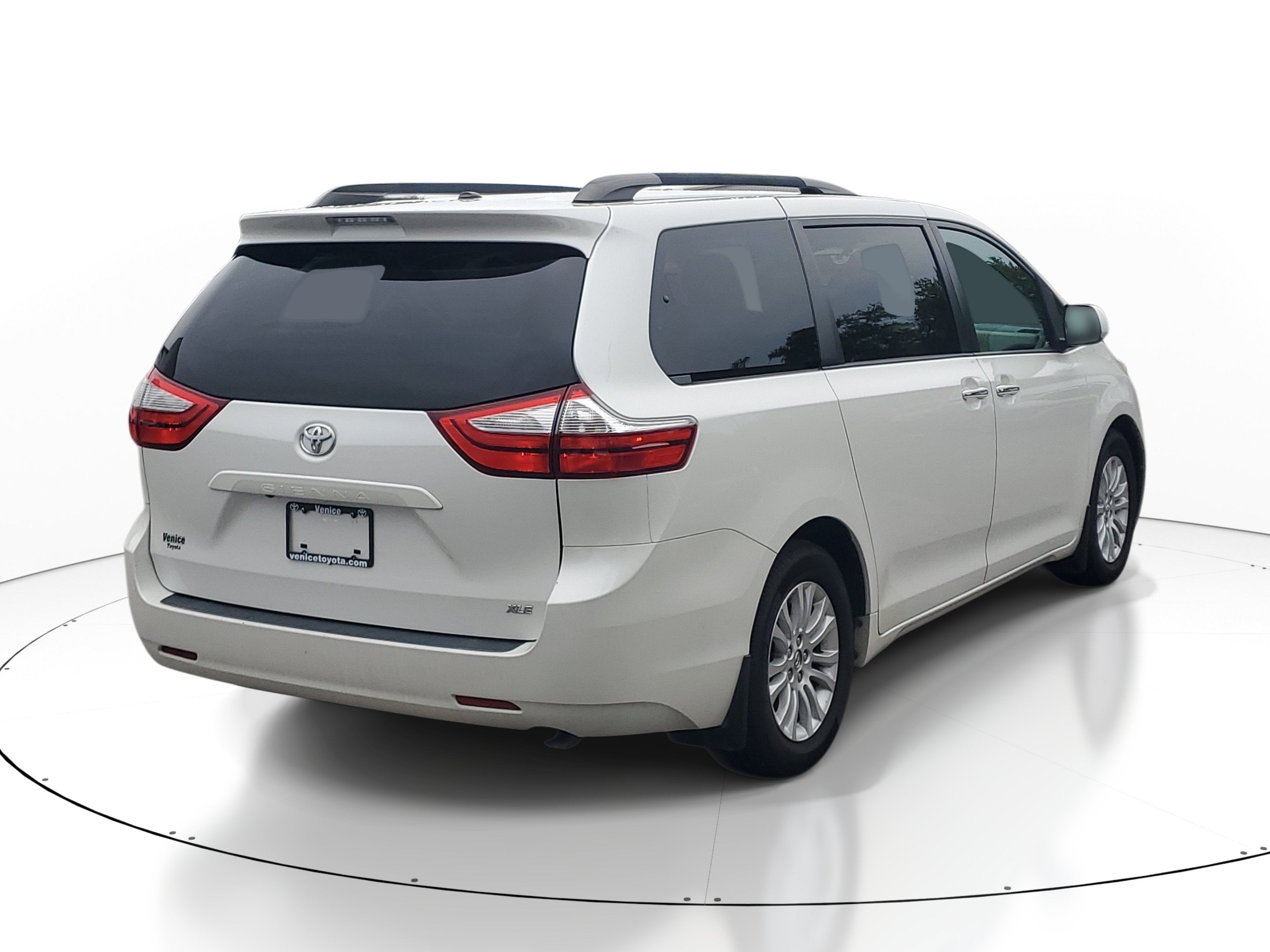 2015 Toyota Sienna XLE