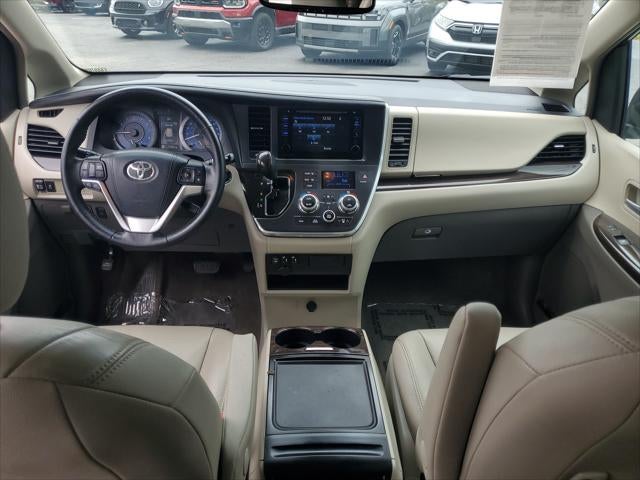 2015 Toyota Sienna XLE