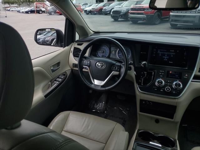 2015 Toyota Sienna XLE