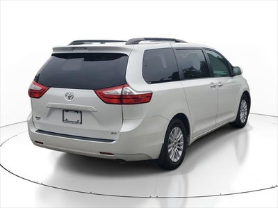 2015 Toyota Sienna XLE