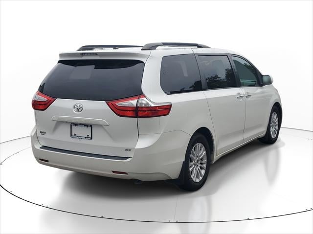 2015 Toyota Sienna XLE