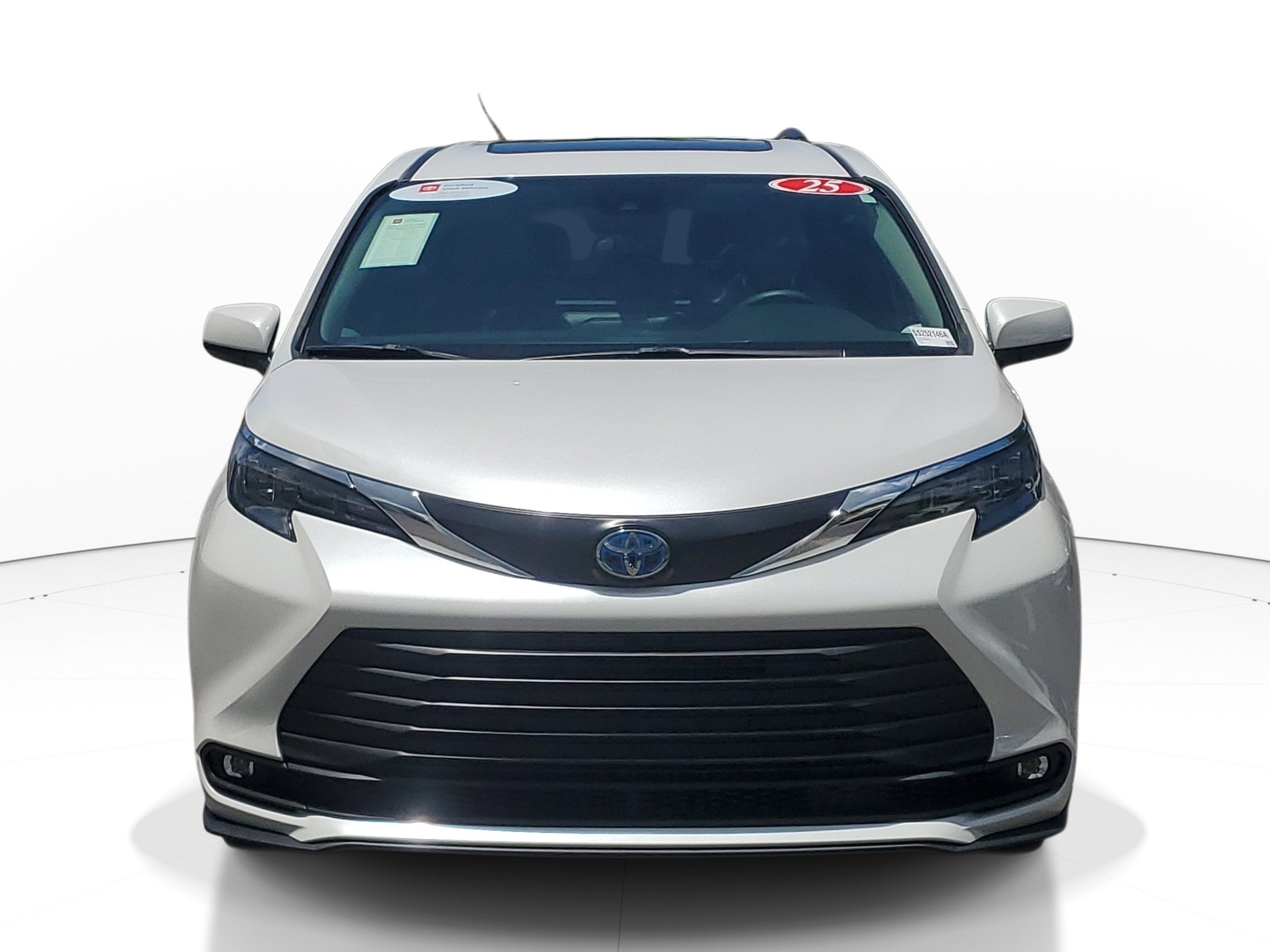 2025 Toyota Sienna XLE