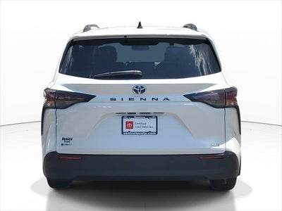 2025 Toyota Sienna XLE