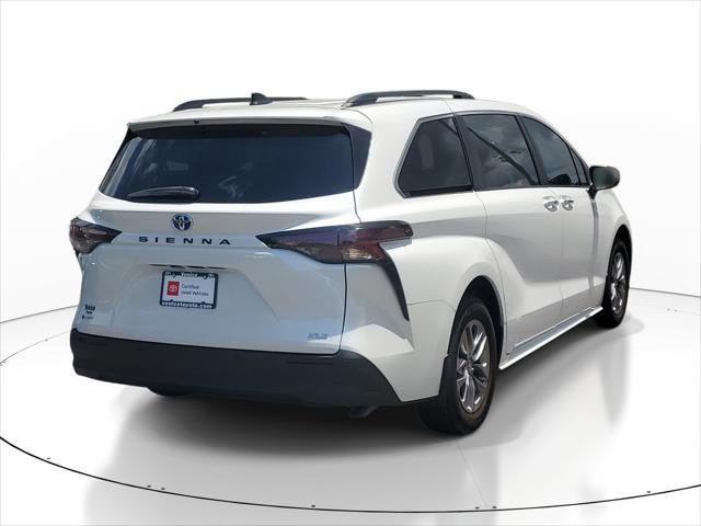 2025 Toyota Sienna XLE