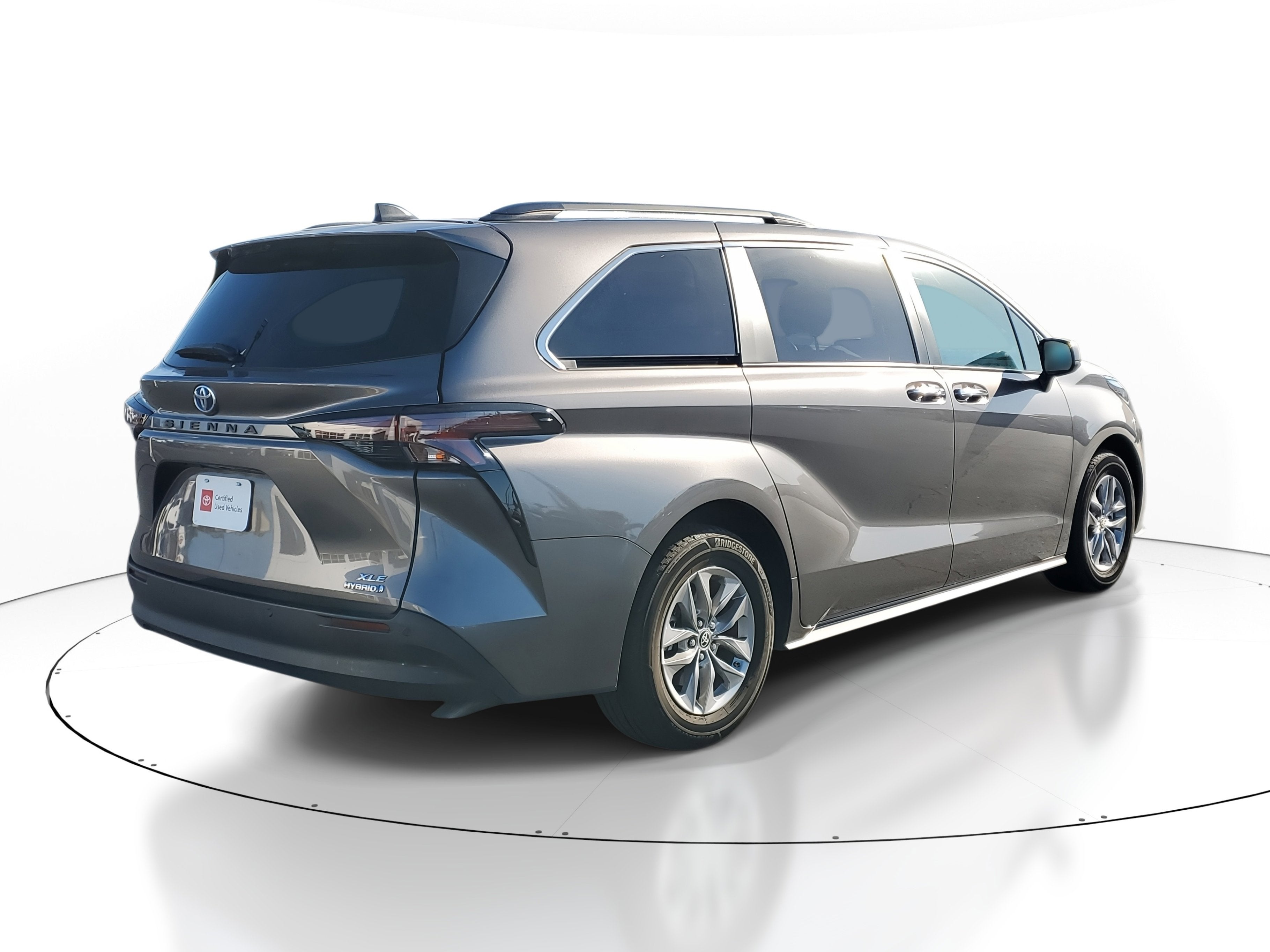 2023 Toyota Sienna XLE