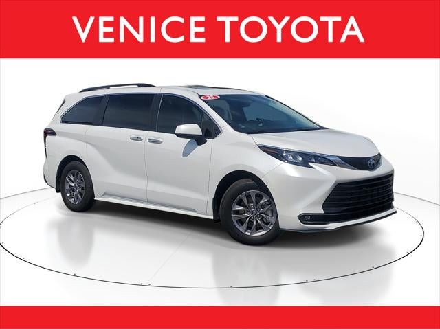 2025 Toyota Sienna XLE