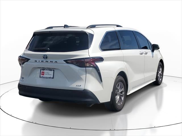 2025 Toyota Sienna XLE