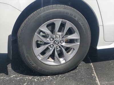 2025 Toyota Sienna XLE