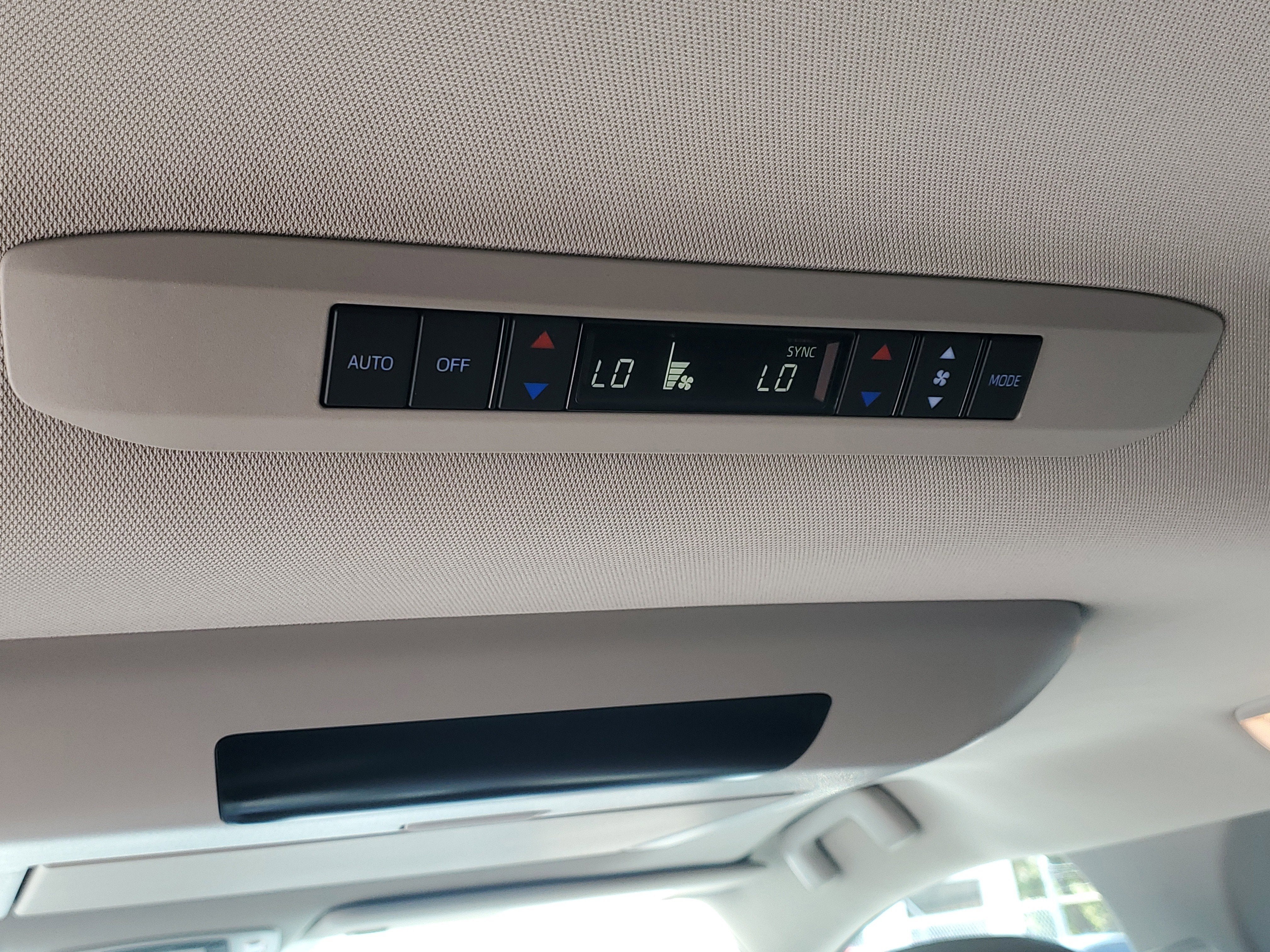 2022 Toyota Sienna Limited