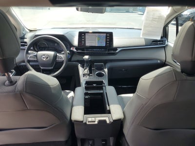 2022 Toyota Sienna Limited