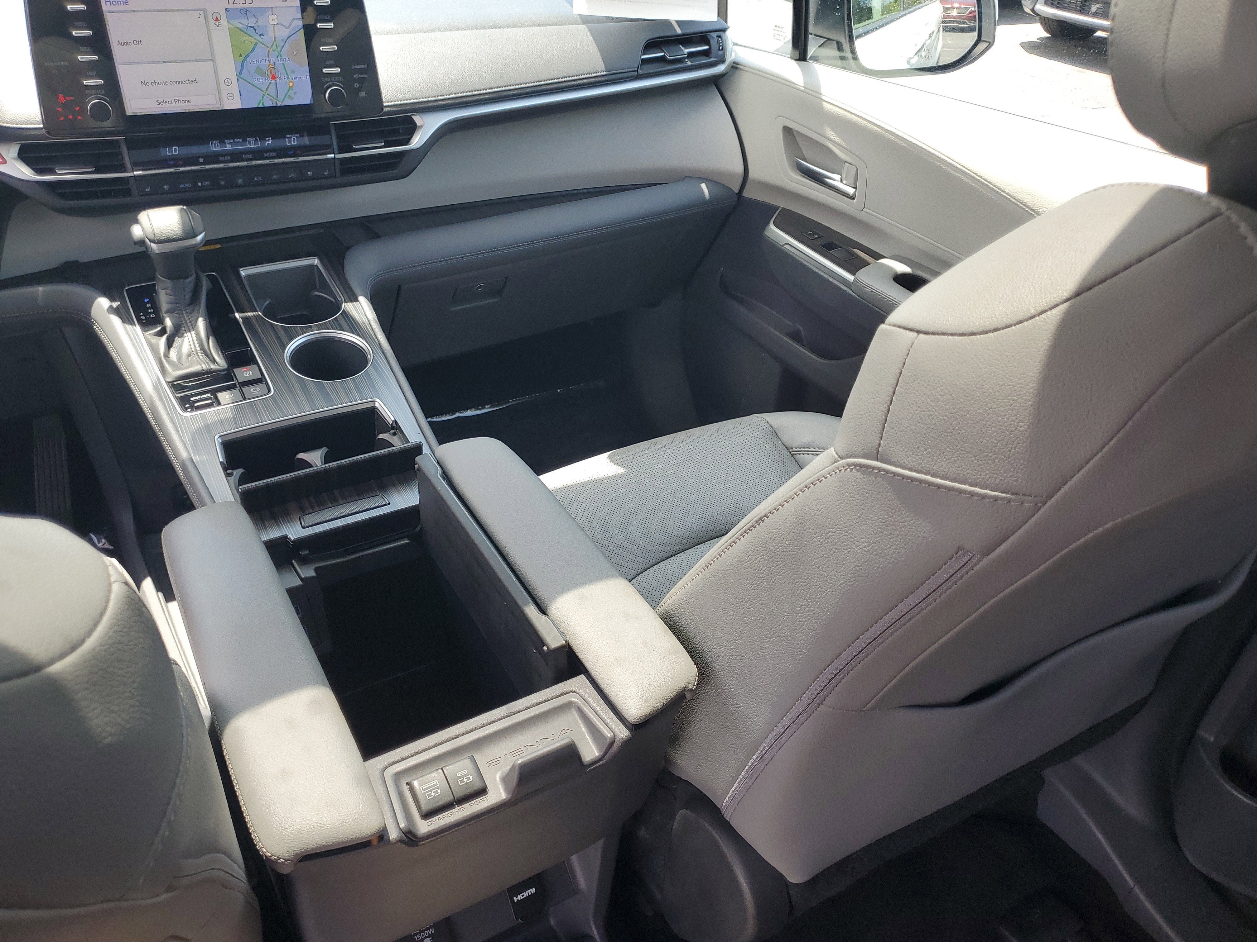 2022 Toyota Sienna Limited