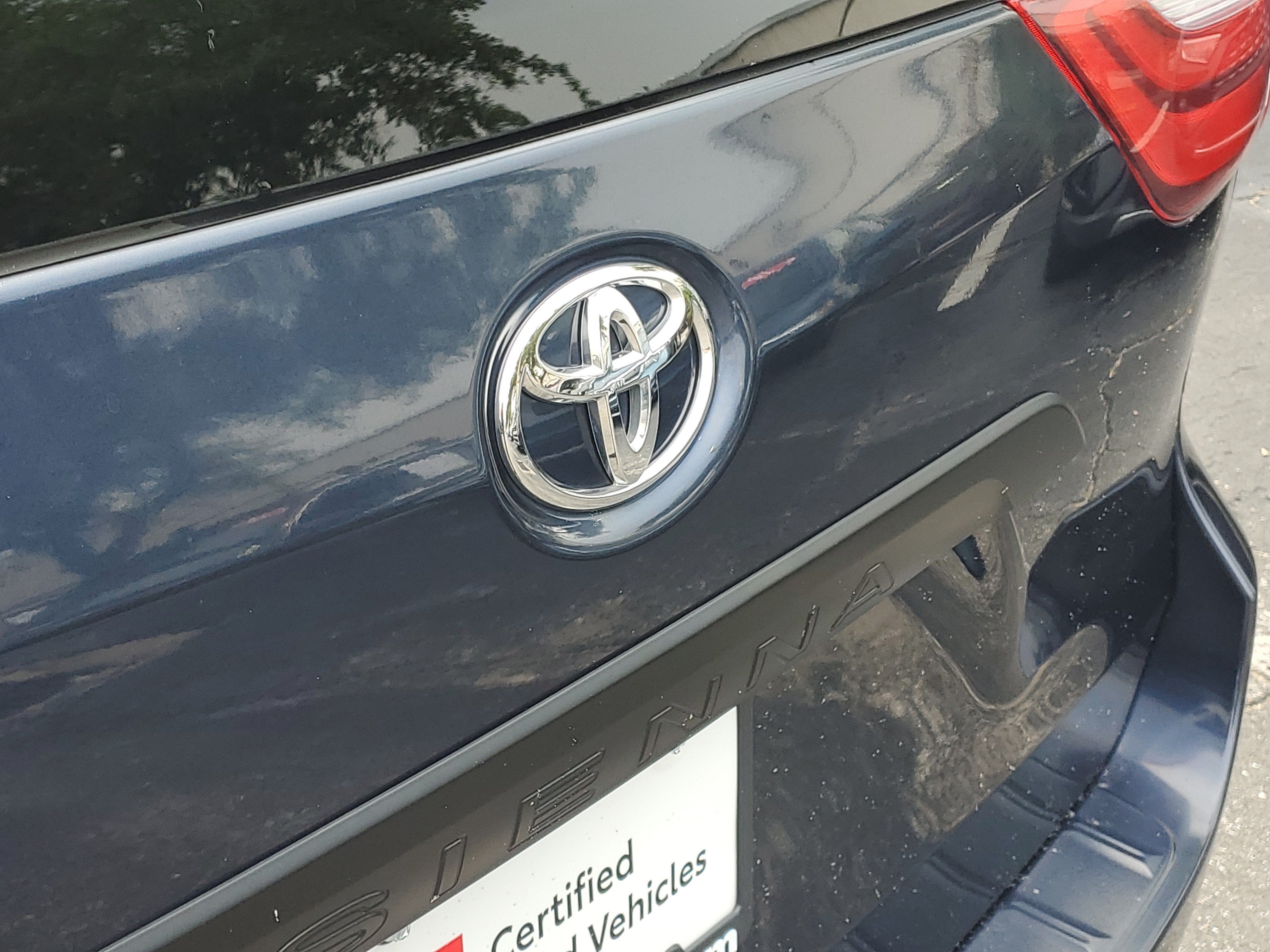 2019 Toyota Sienna L