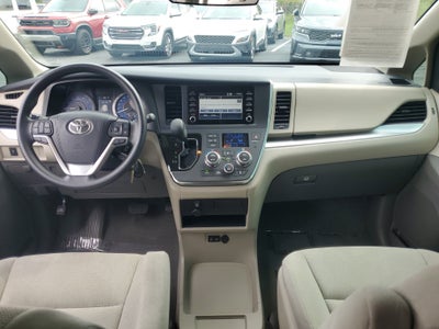 2019 Toyota Sienna L