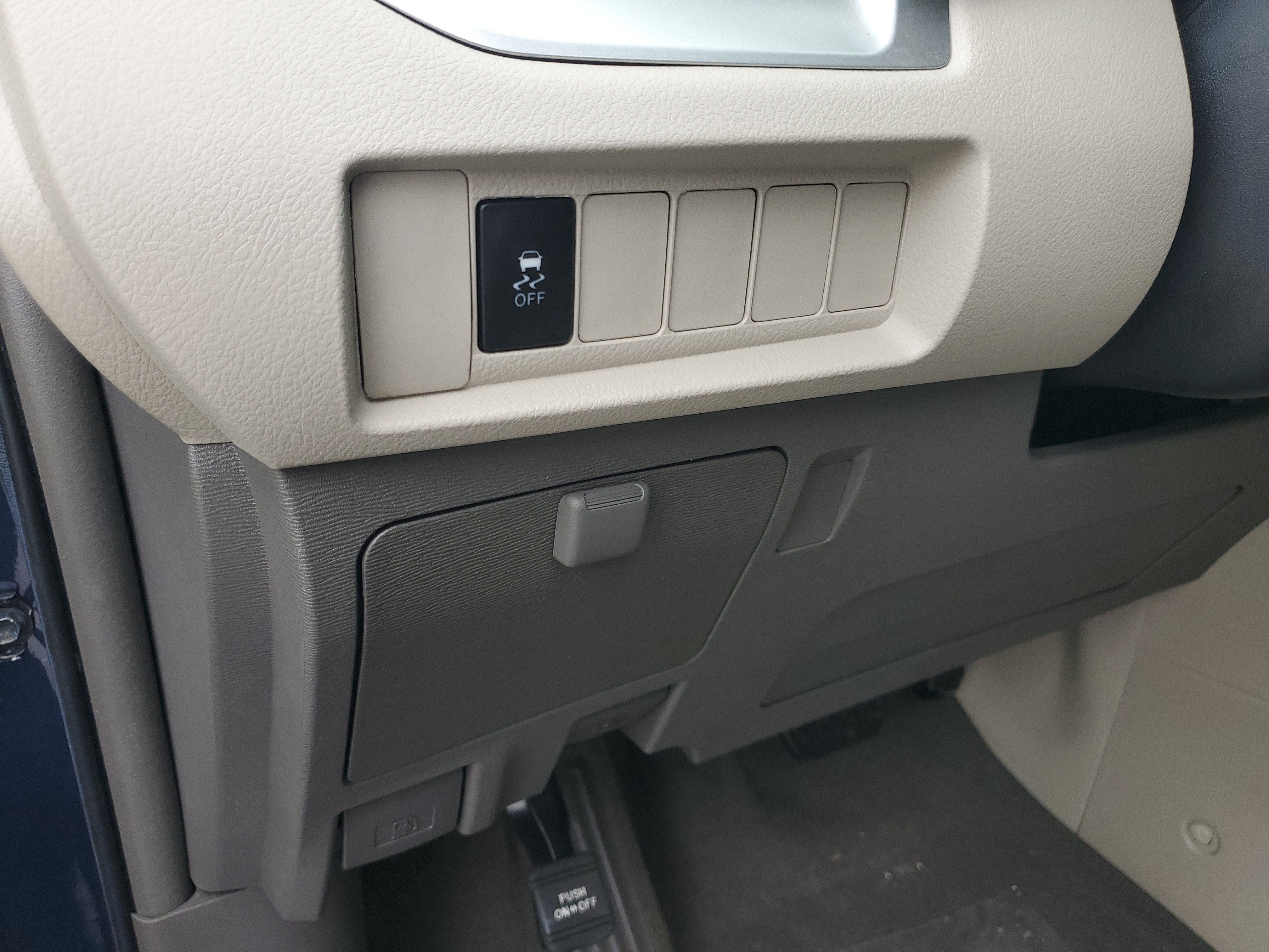 2019 Toyota Sienna L