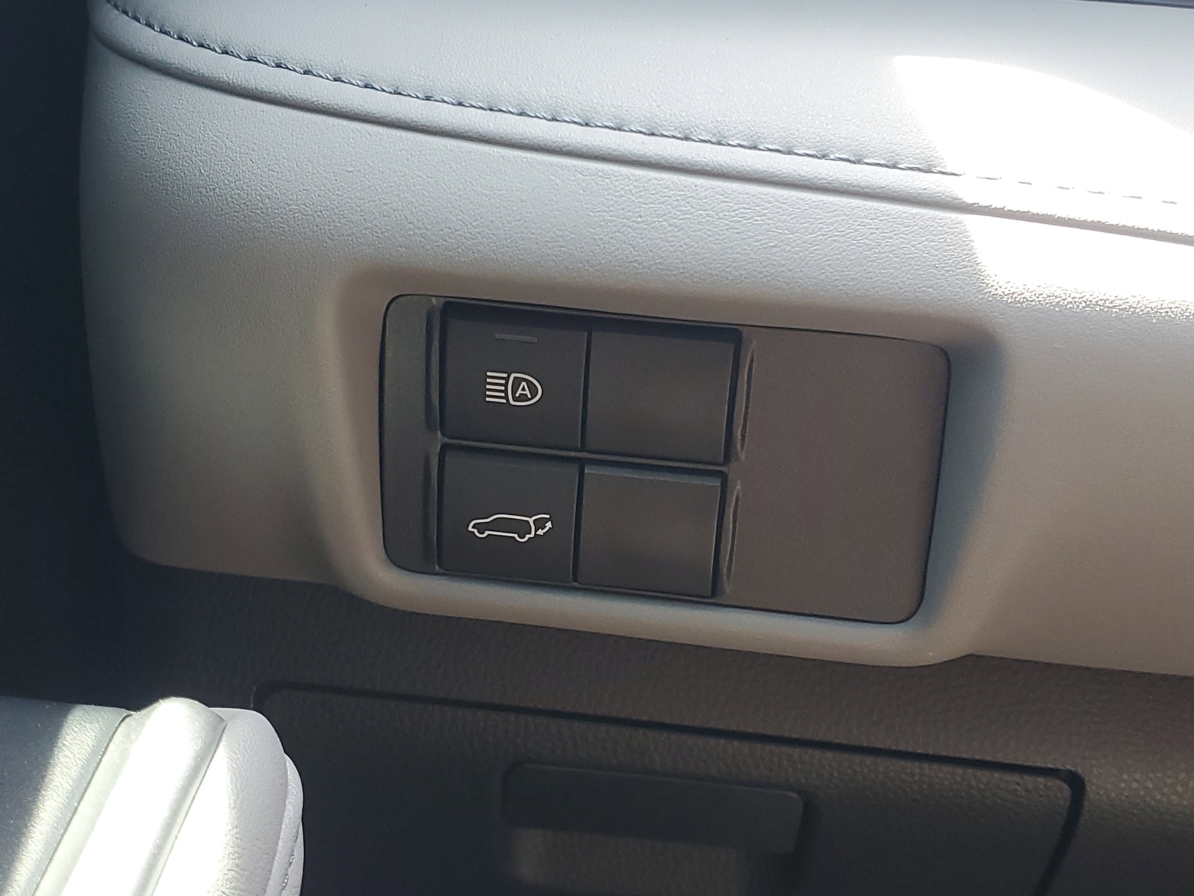 2021 Toyota Highlander L