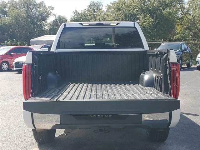 2022 Toyota Tundra 4WD SR5