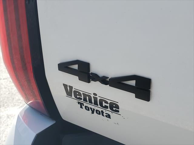 2022 Toyota Tundra 4WD SR5
