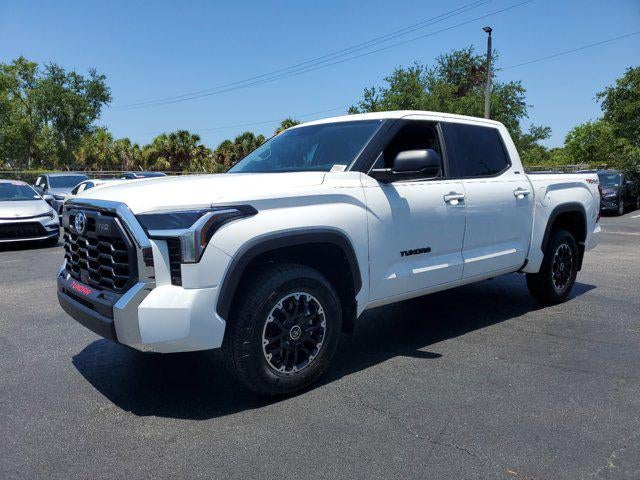 2022 Toyota Tundra 4WD SR5