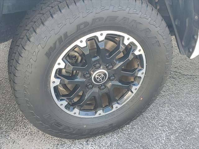 2022 Toyota Tundra 4WD SR5
