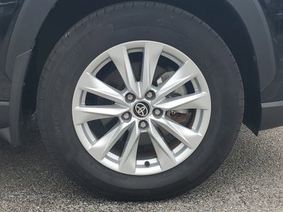 2024 Toyota Corolla Cross LE