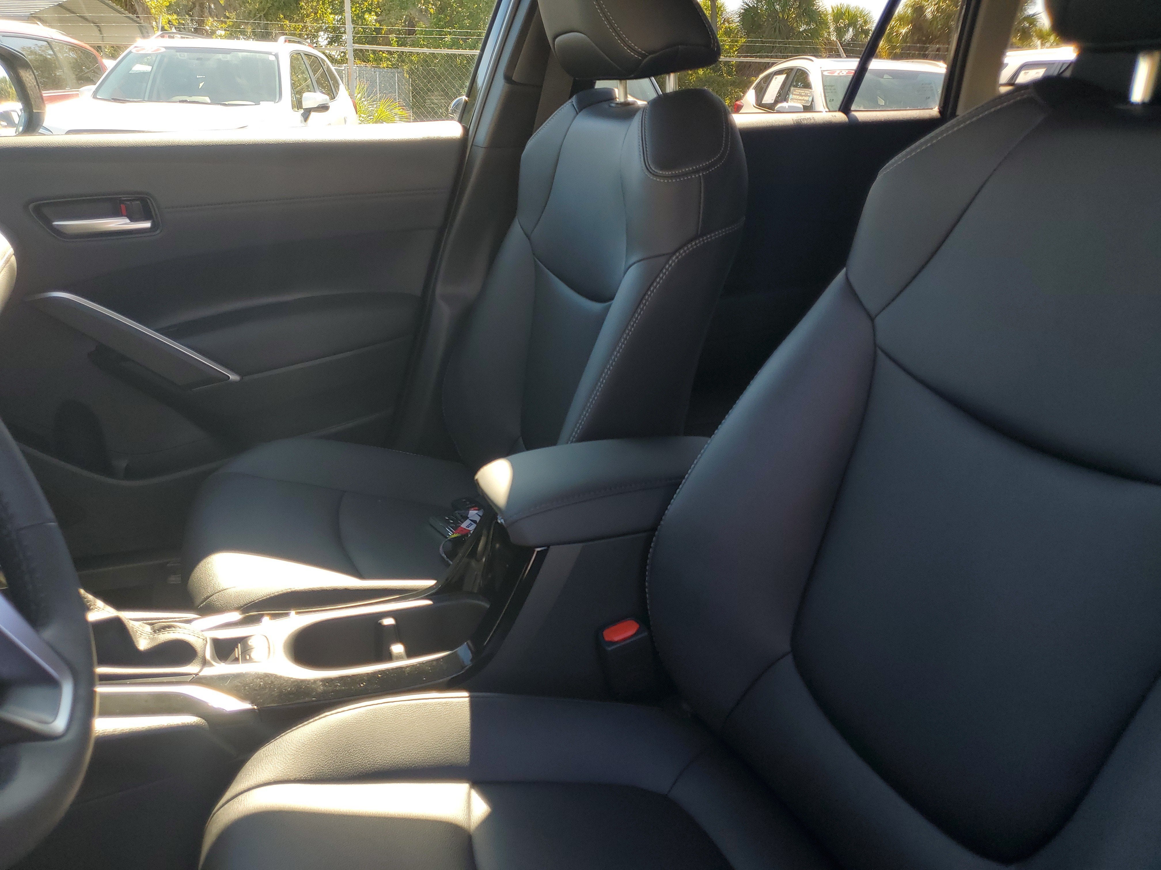 2024 Toyota Corolla Cross XLE