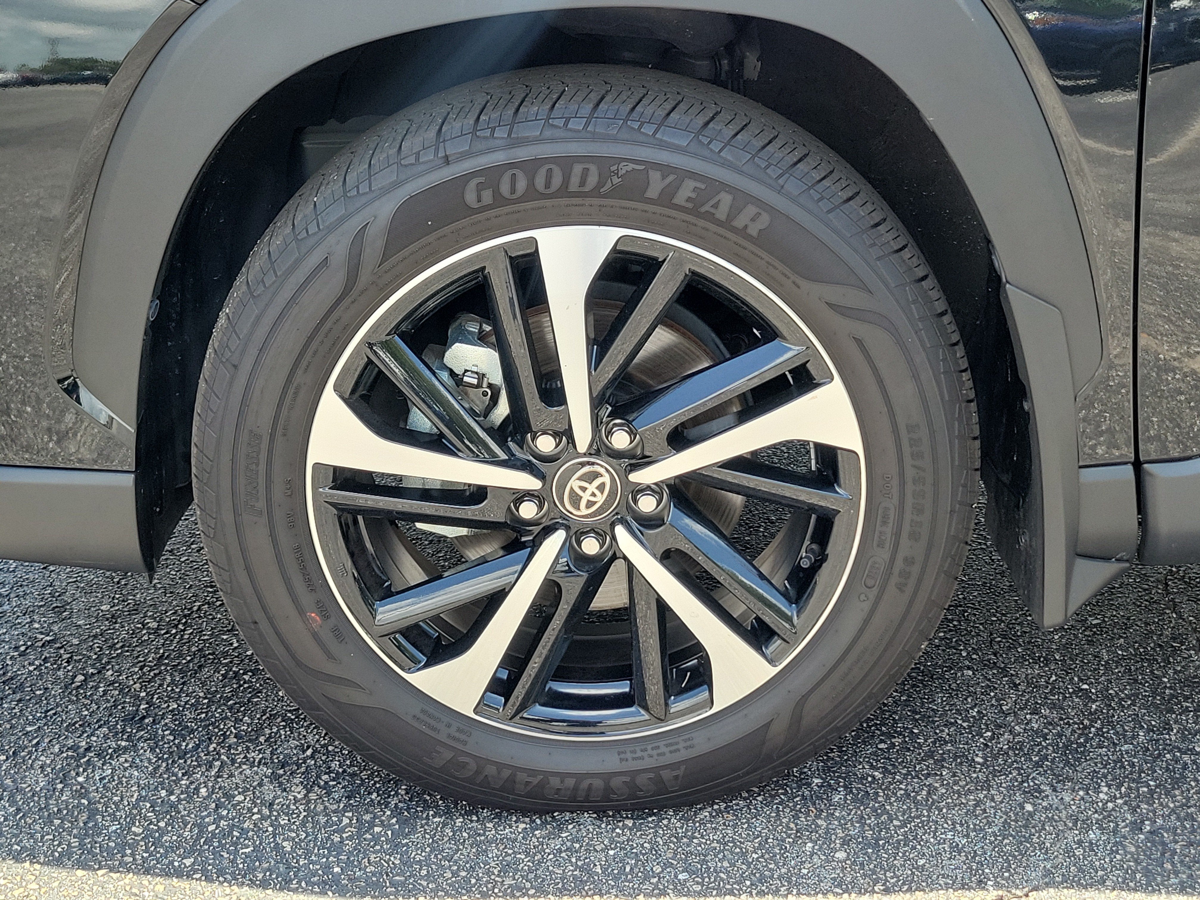 2024 Toyota Corolla Cross Hybrid XSE