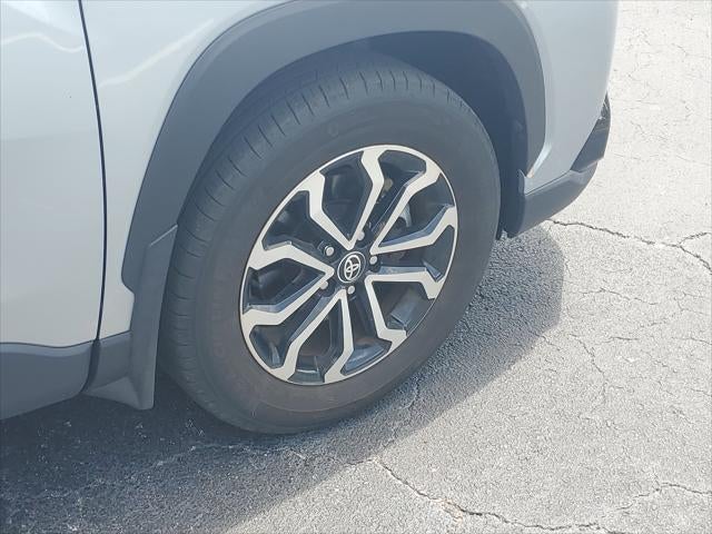 2024 Toyota Corolla Cross Hybrid SE