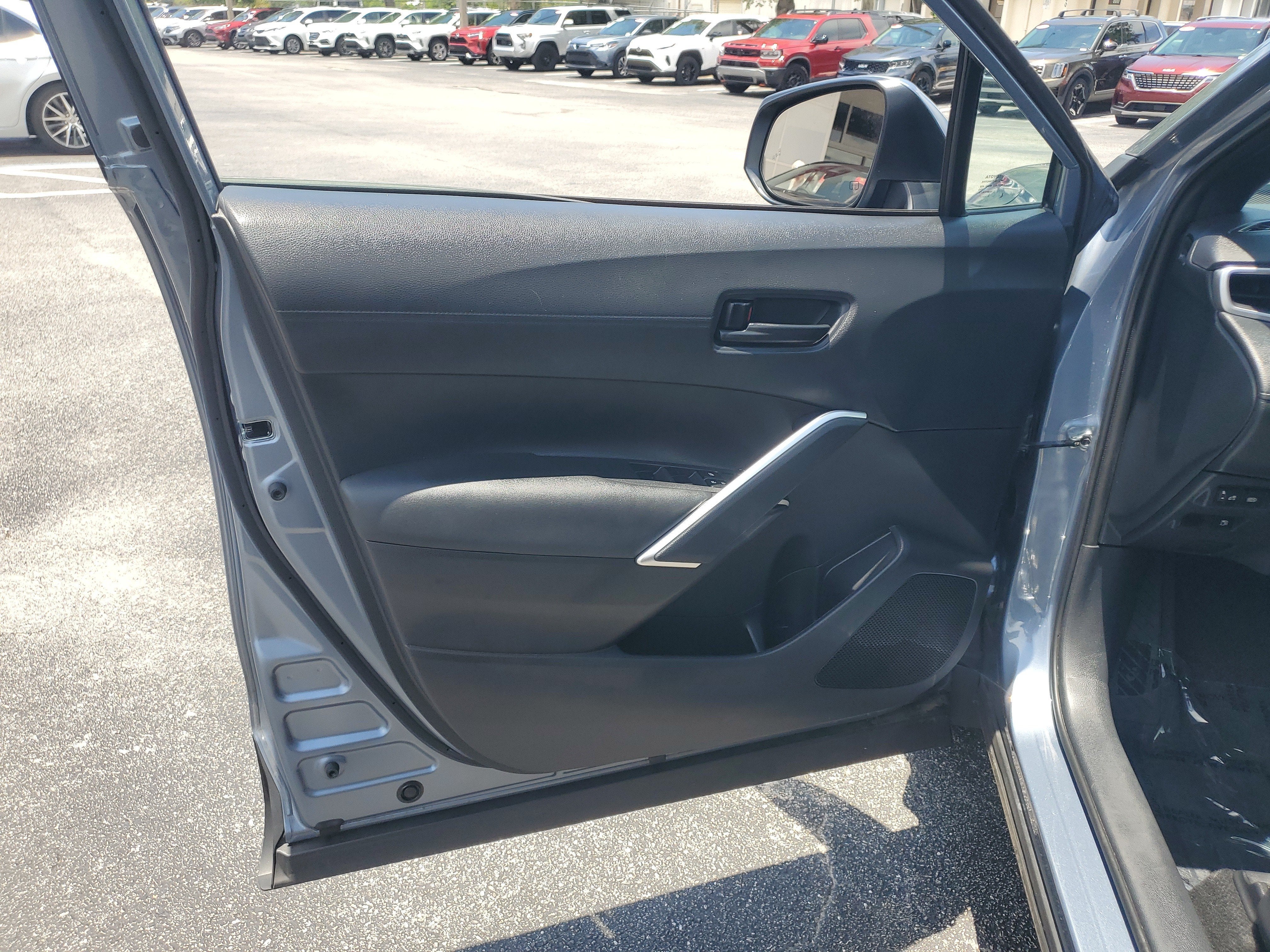 2024 Toyota Corolla Cross Hybrid SE
