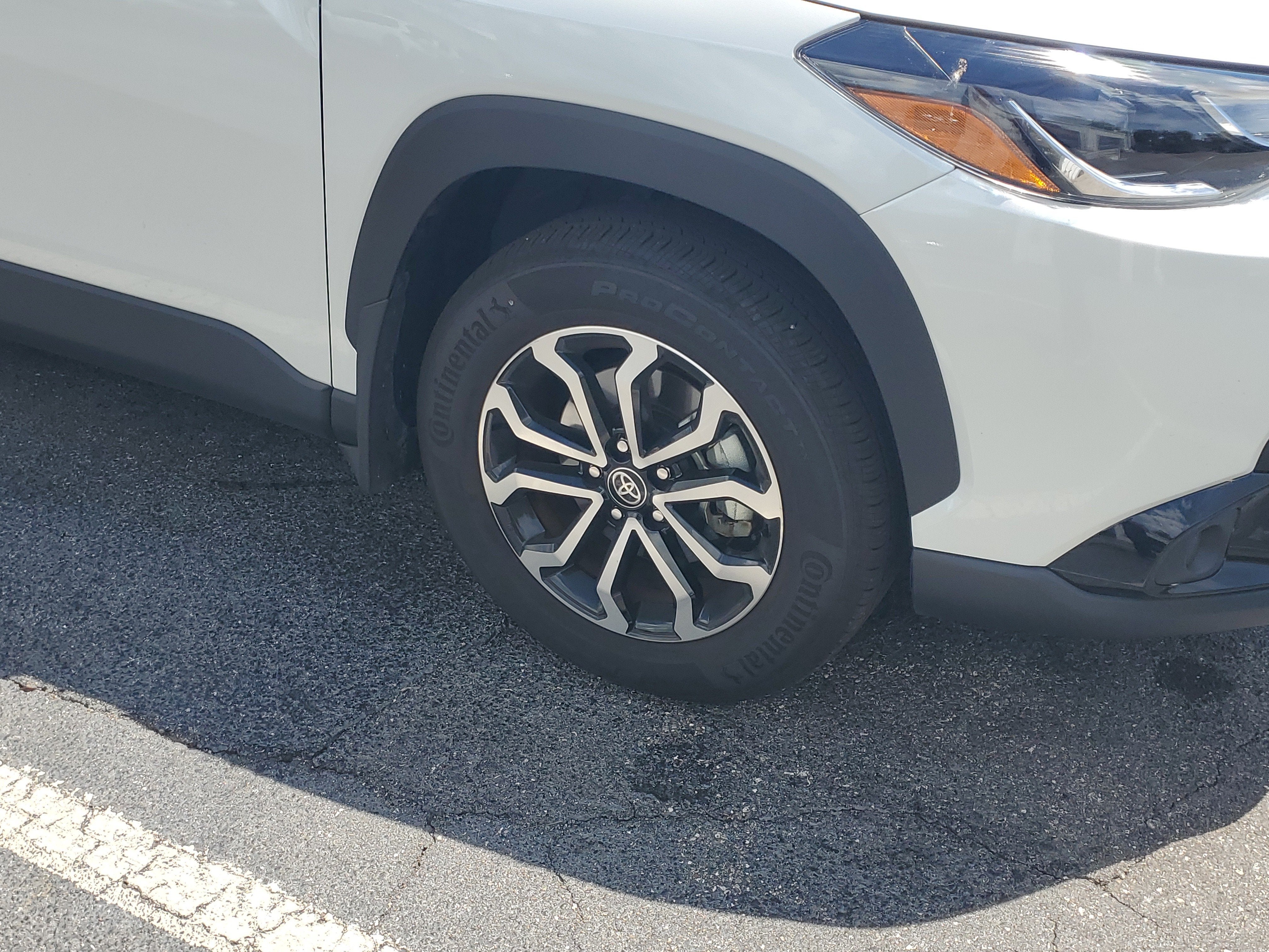2024 Toyota Corolla Cross Hybrid SE
