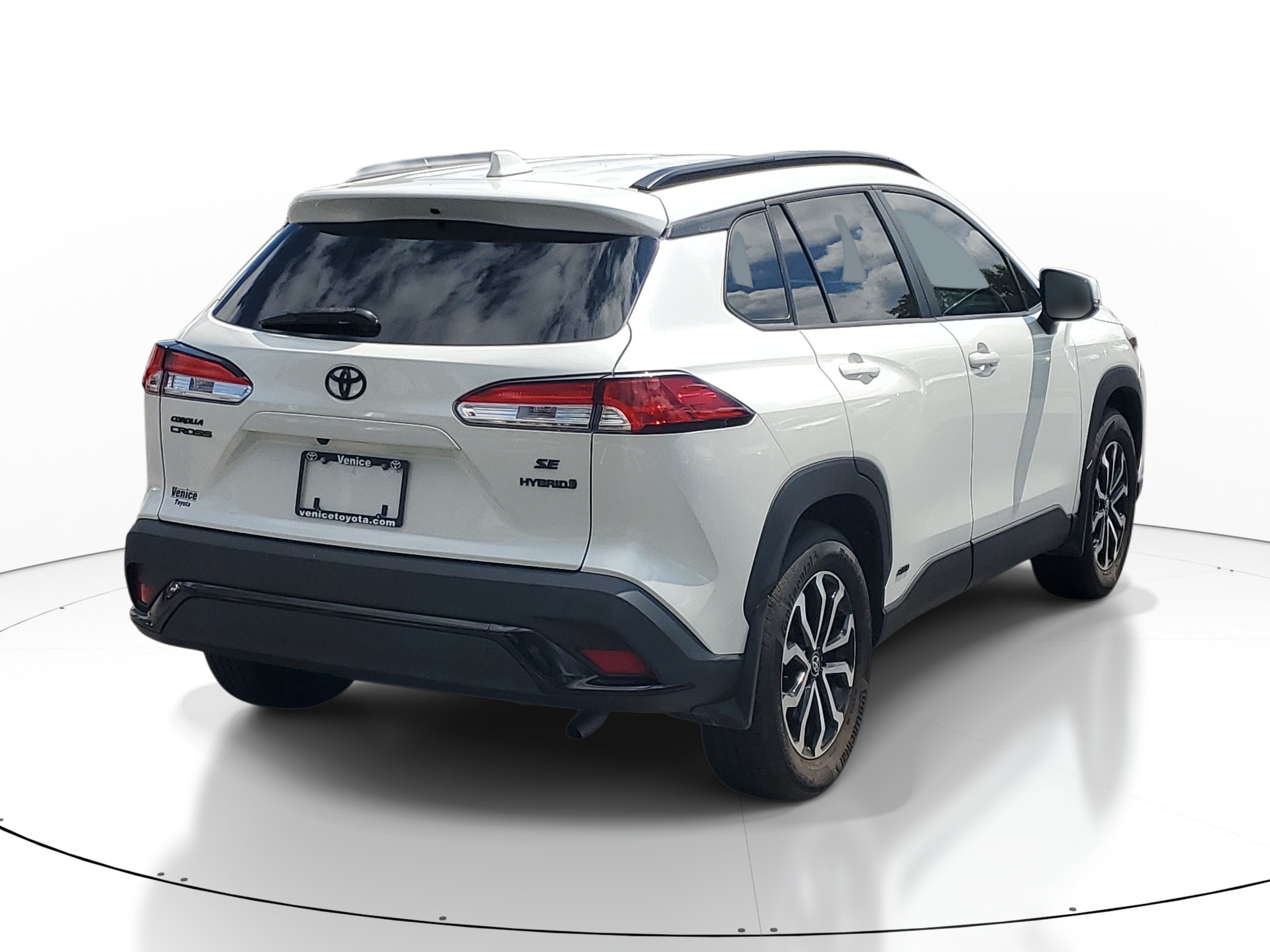 2024 Toyota Corolla Cross Hybrid SE