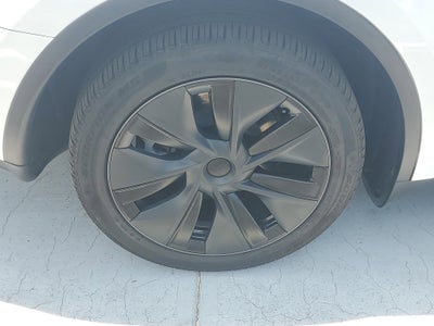2025 Tesla Model Y Long Range