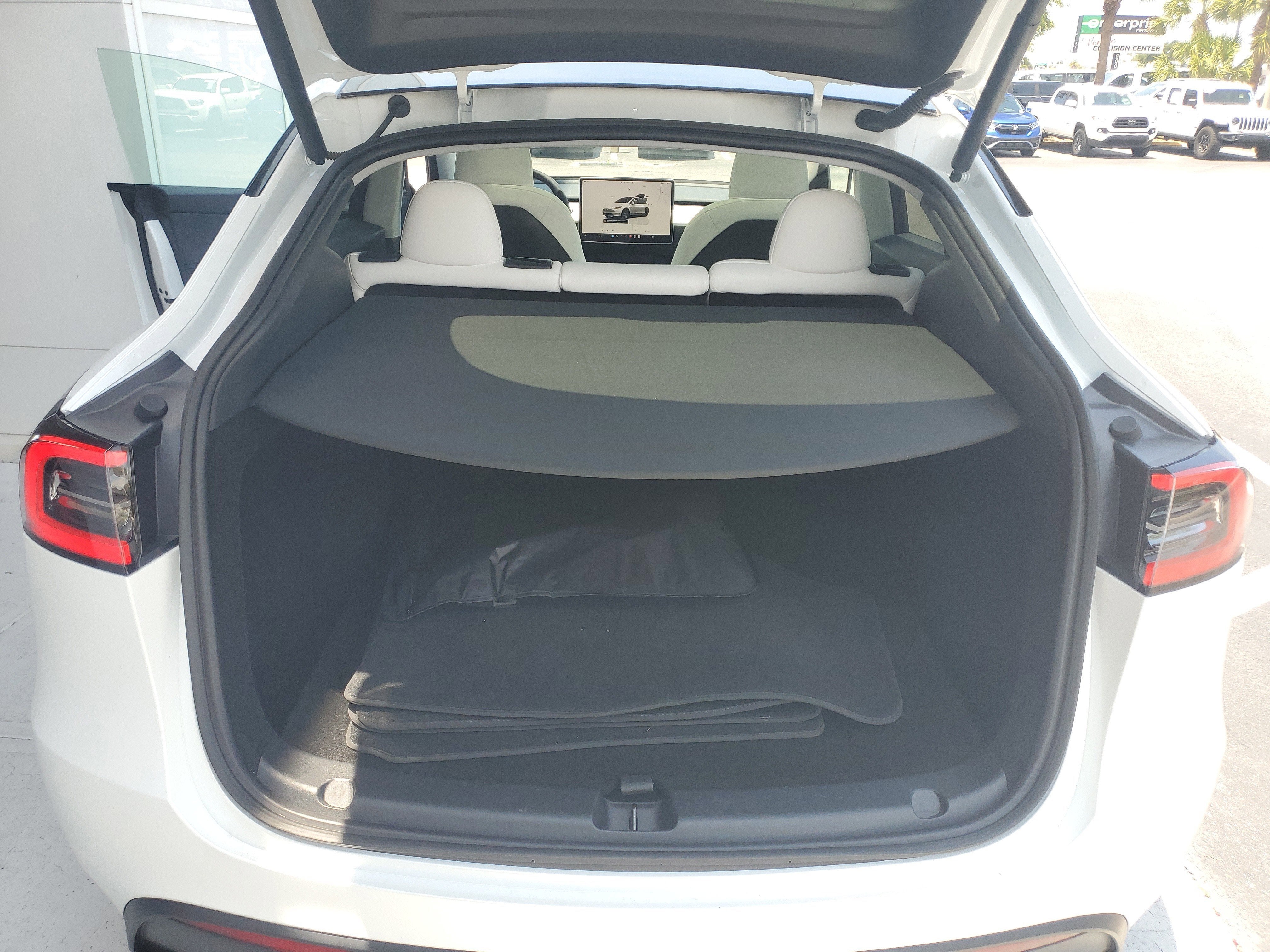 2025 Tesla Model Y Long Range