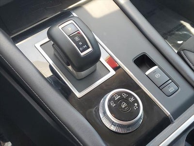 2024 Mitsubishi Outlander SE Black Edition w/Pano Roof