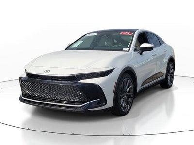 2025 Toyota Crown XLE