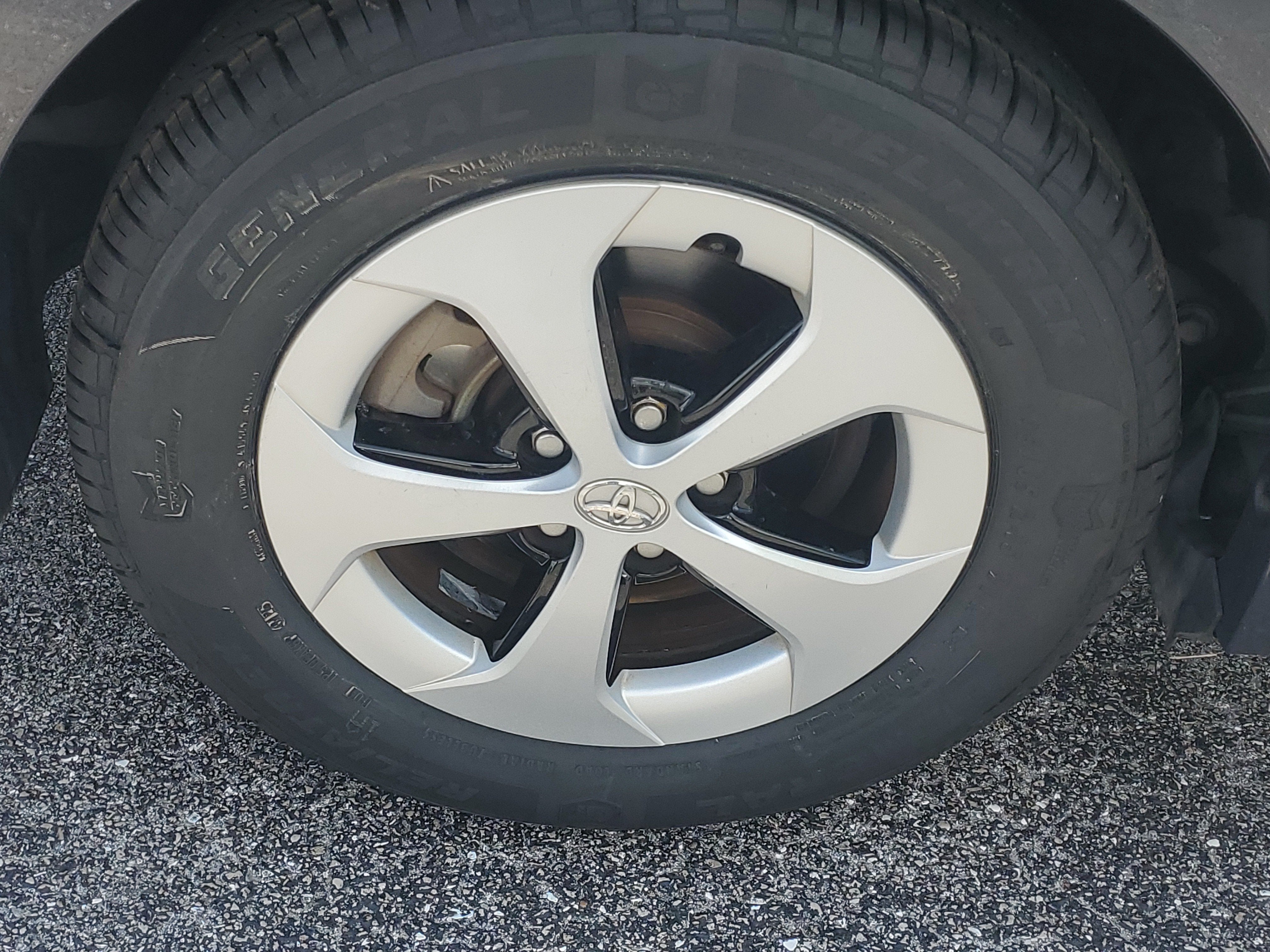 2015 Toyota Prius Three
