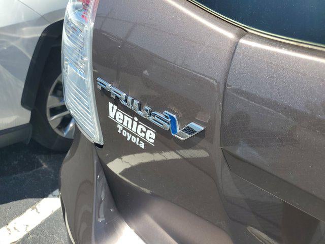 2017 Toyota Prius v Two