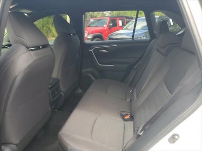 2023 Toyota RAV4 Hybrid SE
