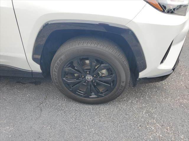 2023 Toyota RAV4 Hybrid SE