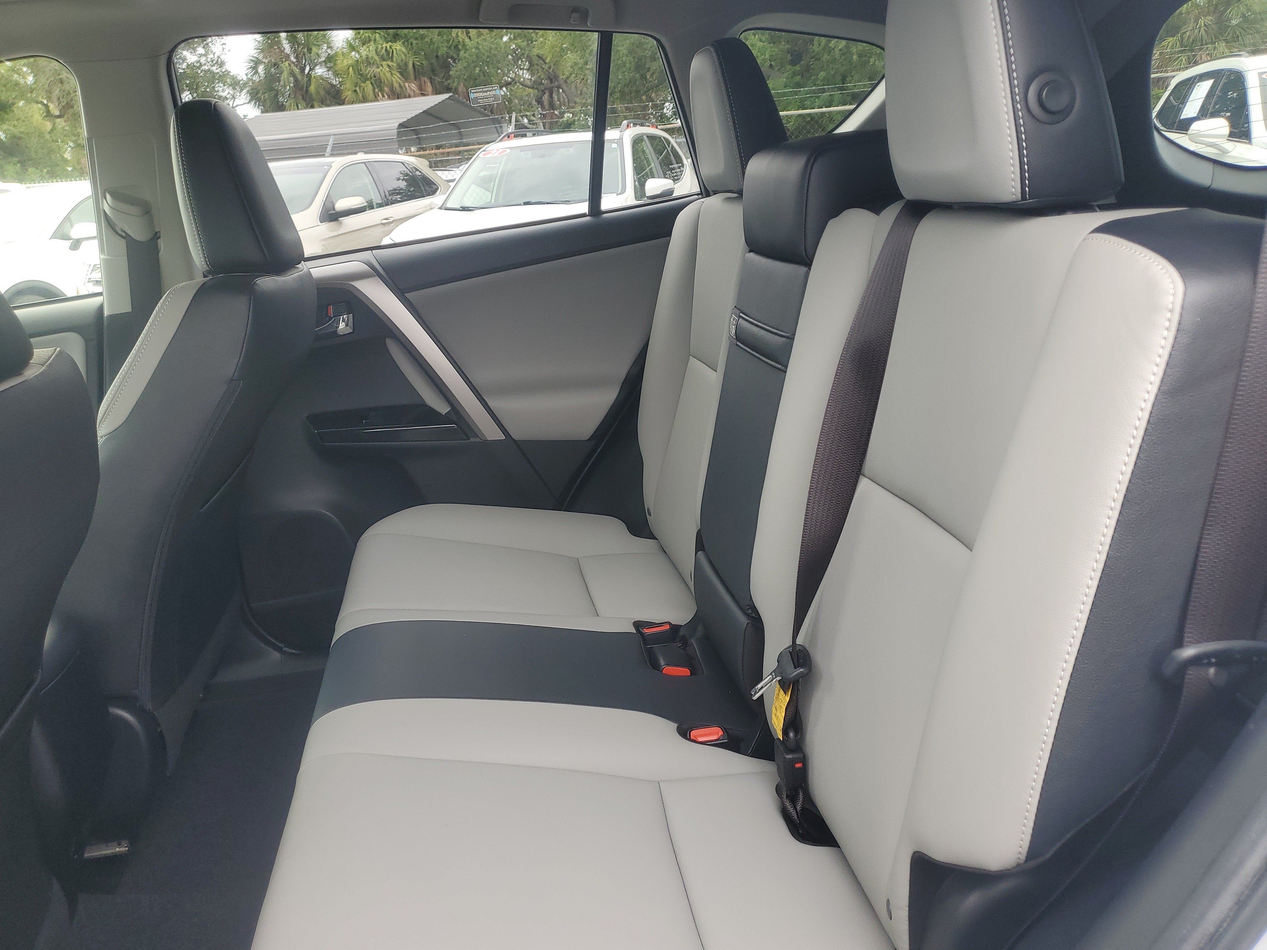 2017 Toyota RAV4 Hybrid Limited