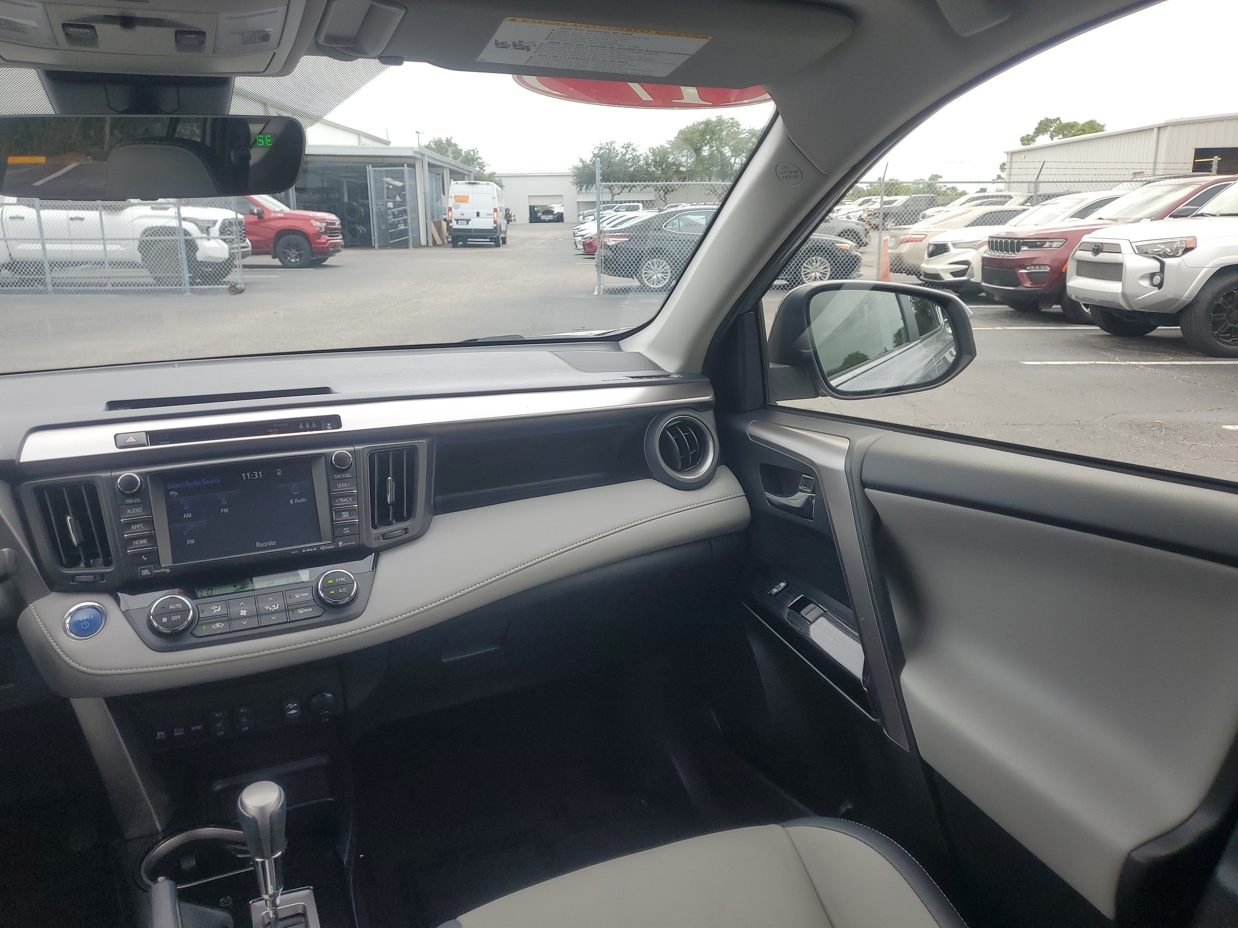 2017 Toyota RAV4 Hybrid Limited