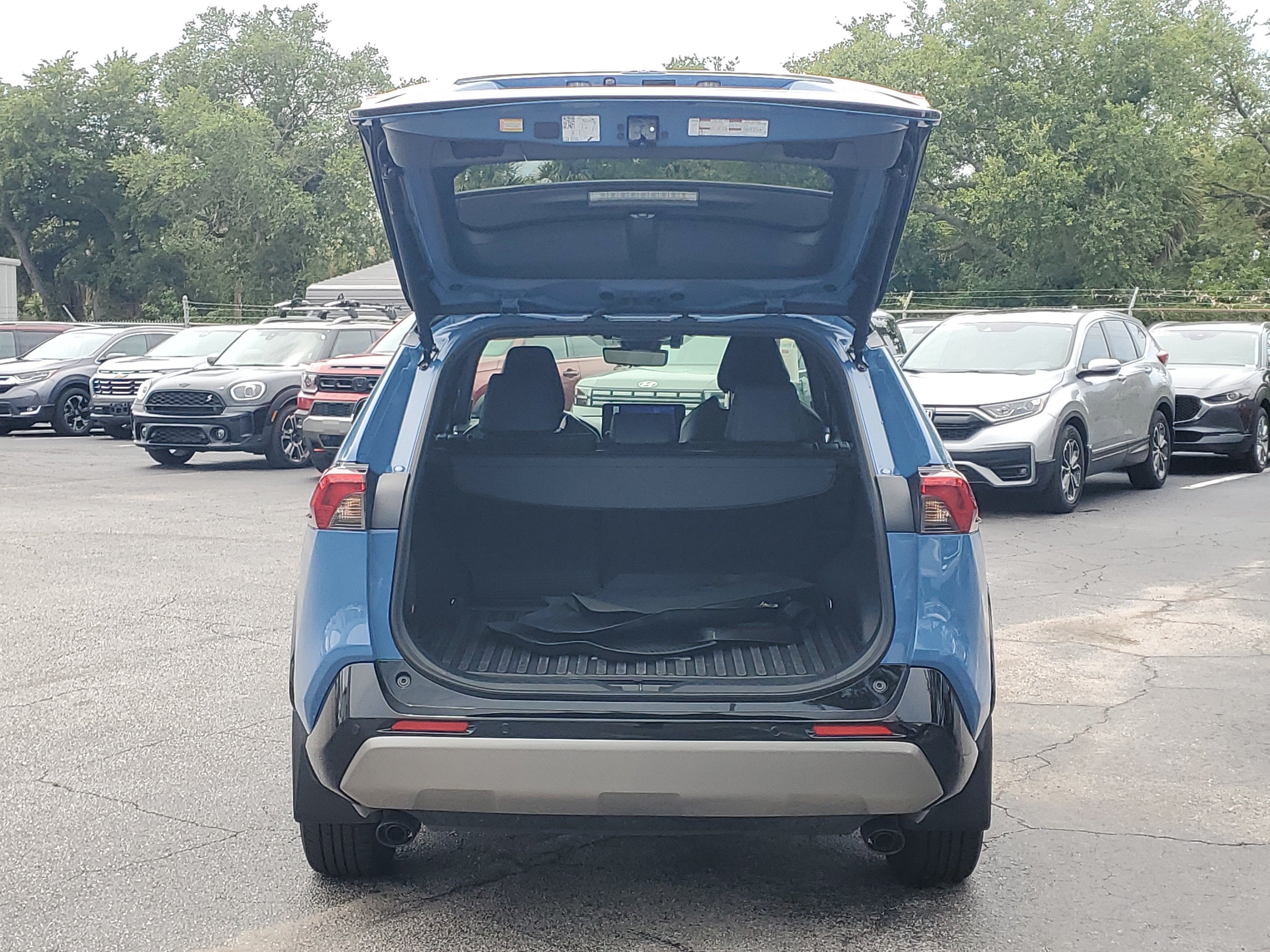 2025 Toyota RAV4 Hybrid XSE