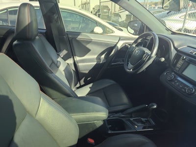 2017 Toyota RAV4 SE
