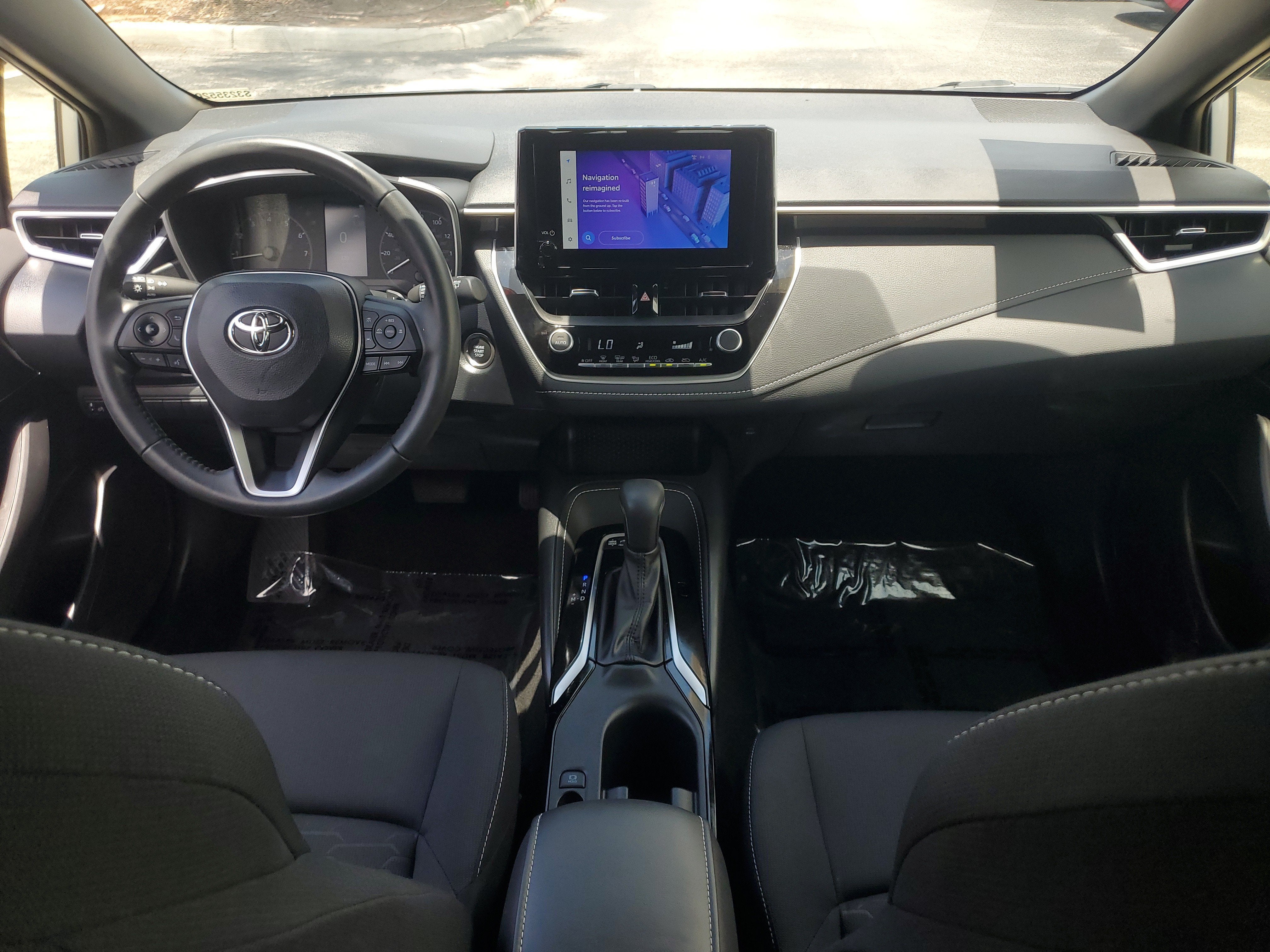 2025 Toyota Corolla Hatchback SE