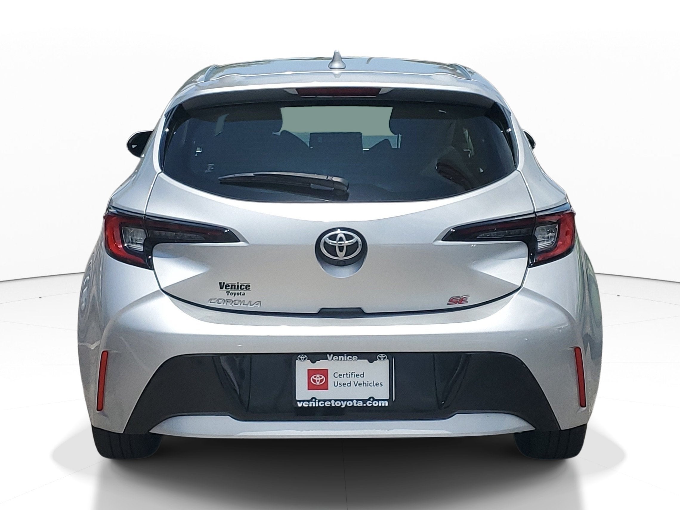 2025 Toyota Corolla Hatchback SE