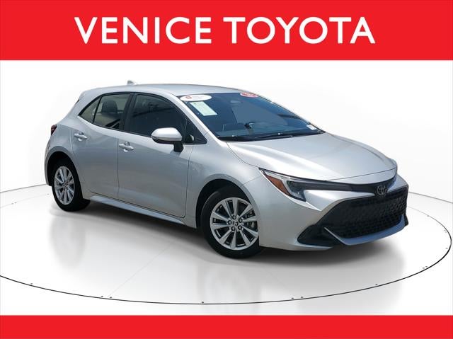 2025 Toyota Corolla Hatchback SE