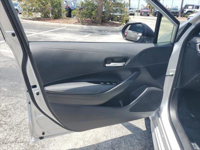 2025 Toyota Corolla Hatchback SE