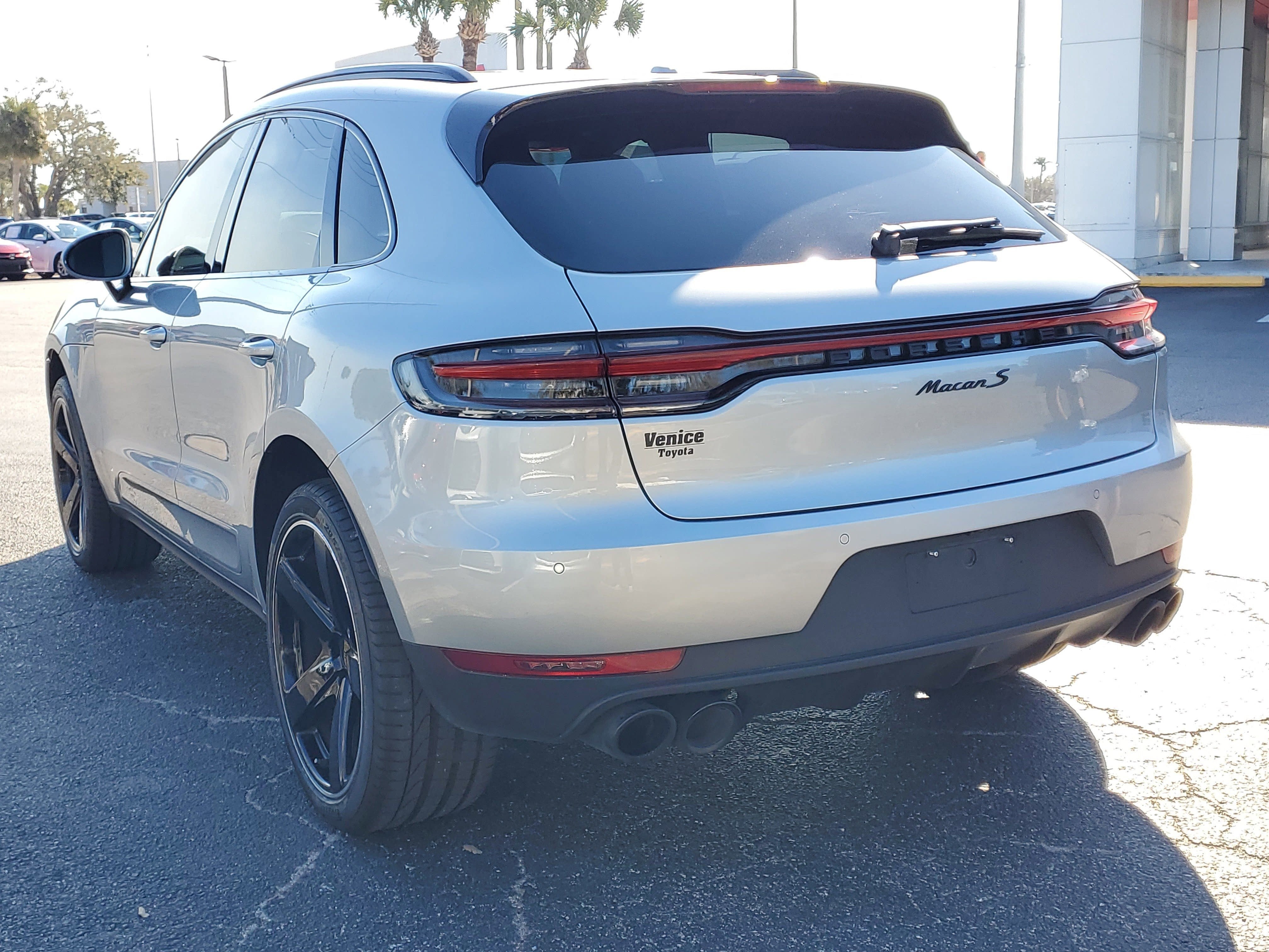 2021 Porsche Macan S