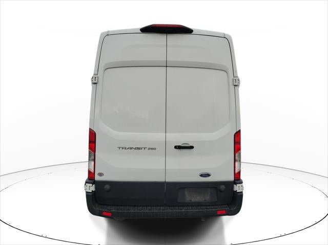 2022 Ford Transit-250 T-250 148" EL Hi Rf 9070 GVWR RWD