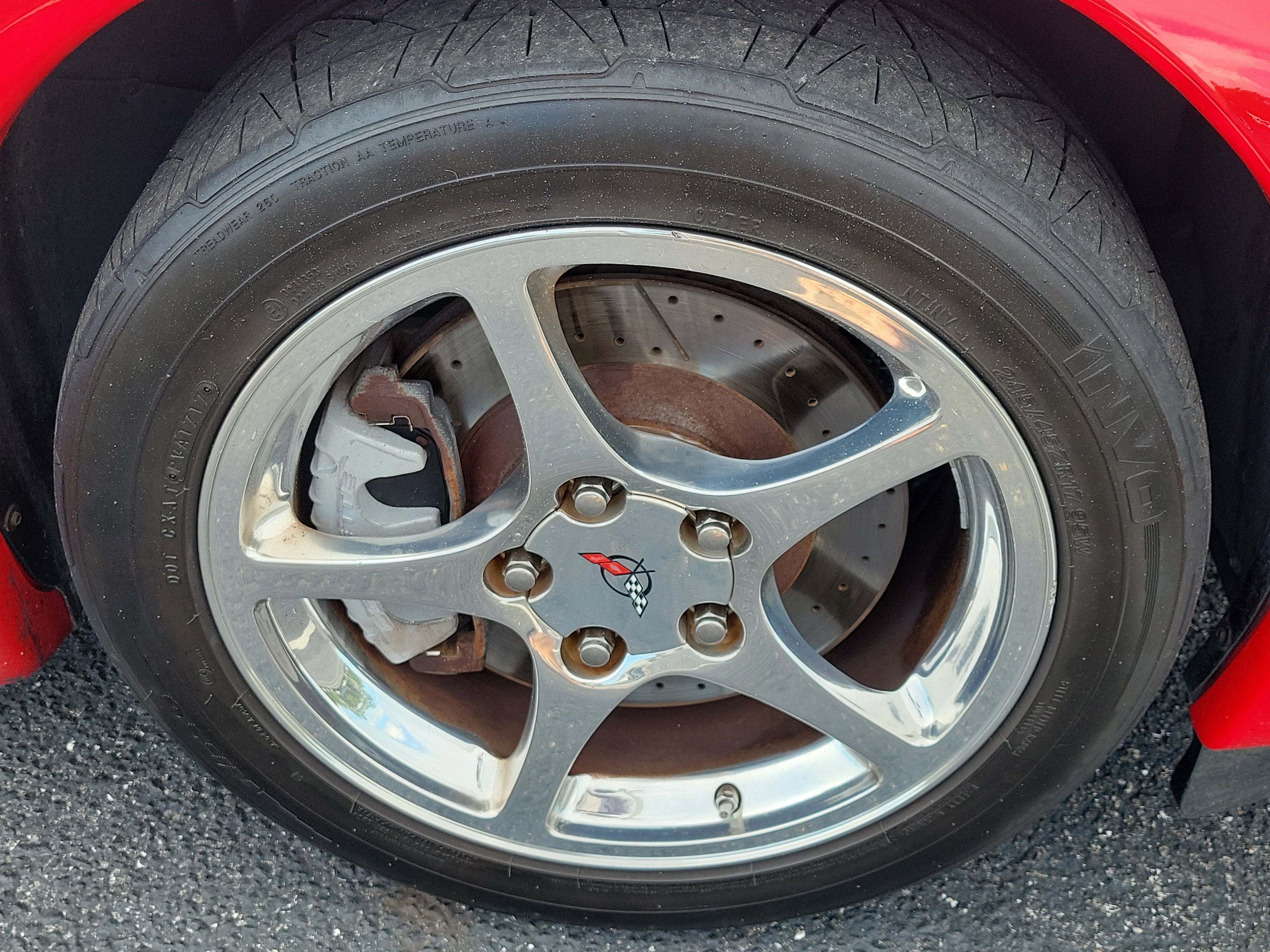 2004 Chevrolet Corvette 2dr Cpe