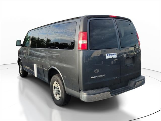 2017 Chevrolet Express 2500 LT